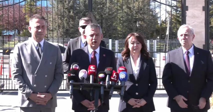 CHP Genel Başkanı Özgür Özel, Anayasa Mahkemesi (AYM) Başkanı Kadir