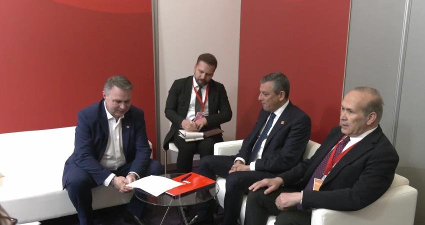 CHP Genel Başkanı Özgür Özel, İlerici Küresel Seferberlik (GPM) toplantısına