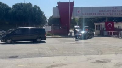 CHP Genel Başkanı Özgür Özel, İstanbul Silivri Cezaevi'nde Ekrem İmamoğlu