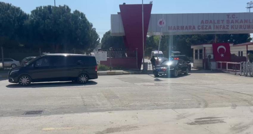 CHP Genel Başkanı Özgür Özel, İstanbul Silivri Cezaevi'nde Ekrem İmamoğlu