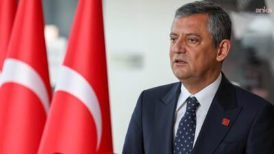 CHP Genel Başkanı Özgür Özel, lig atlayan Erzurumspor, Bursaspor ve