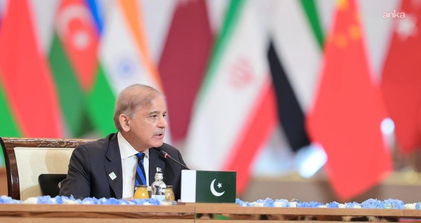 Pakistan Başbakanı Şerif’ten ateşkes için çaba gösteren ülkelere teşekkür Pakistan Başbakanı Şahbaz Şerif, "'İslamabad Görüşmeleri'ne doğru giderken, ateşkesin sağlanması