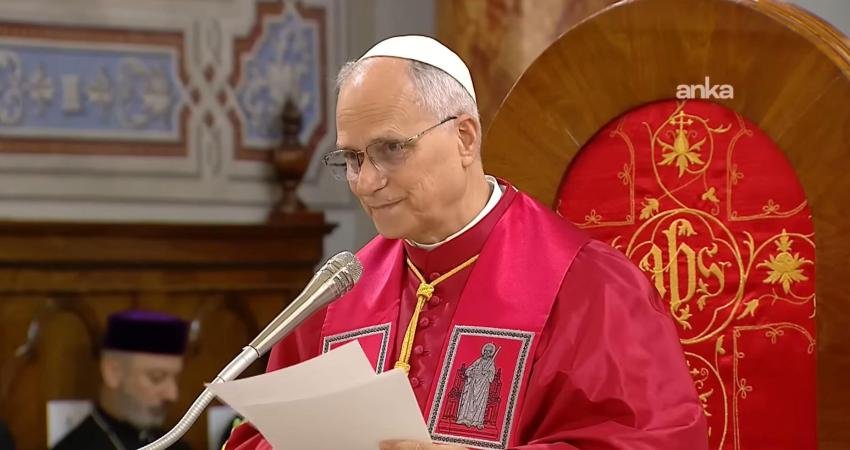 Papa Leo: “Trump yönetiminden korkmuyorum, onunla tartışmaya girmeyeceğim” Papa 14’üncü Leo, ABD Başkanı Donald Trump’ın kendisine yönelik eleştirilerine Cezayir