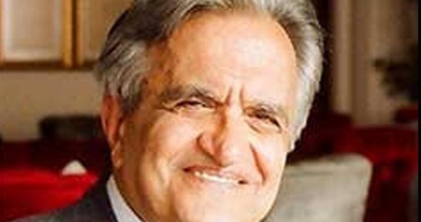 Tıp ve edebiyat dünyasının tanınmış isimlerinden Prof. Dr. Hüsrev Hatemi