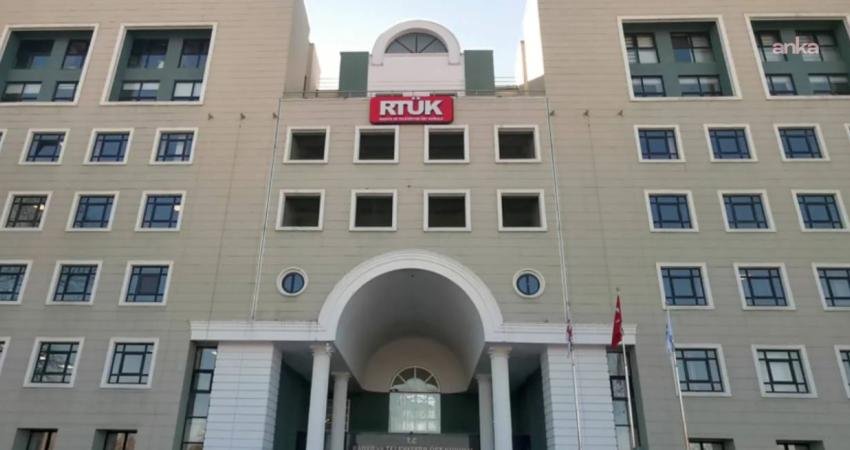 RTÜK, incelemeleri sonucunda Halk TV ve SZC TV’ye “eleştiri sınırlarının