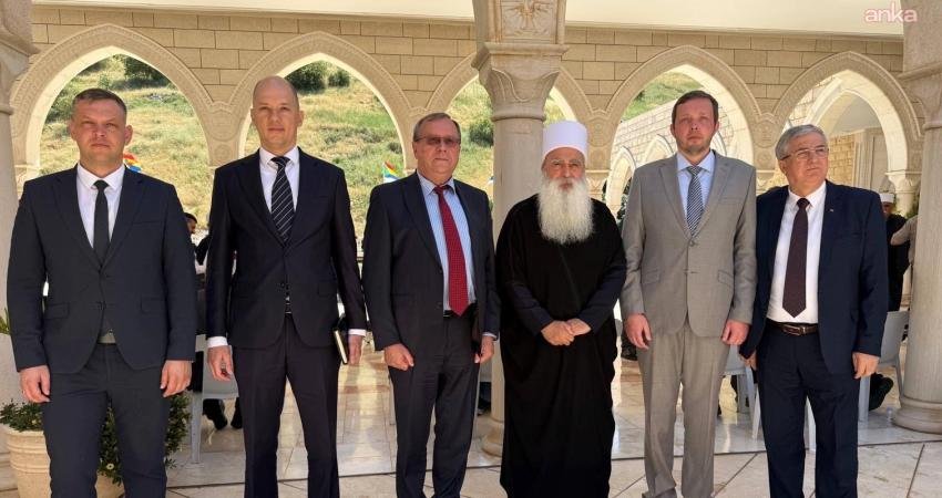 Rusya’nın İsrail Büyükelçiliği, Büyükelçi Anatoly Viktorov’un İsrail’de düzenlenen Dürzi topluluğuna