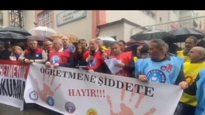 Eğitimciler, İlkadım ilçesindeki Mustafa Kemal İlkokulu’nda görevli öğretmene yönelik veli