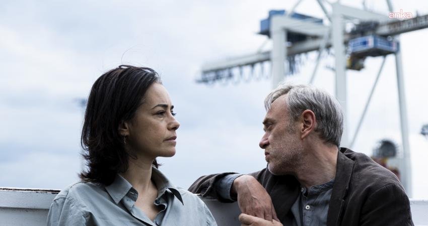 Berlinale’de Altın Ayı kazanan İlker Çatak imzalı “Sarı Zarflar" şimdi de