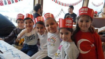 Şehir Hatları, 23 Nisan Ulusal Egemenlik ve Çocuk Bayramı’nı, denizle