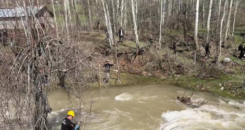 Hakkari’nin Şemdinli ilçesinde dereye düşerek kaybolan 8 yaşındaki Osman Taş’ı