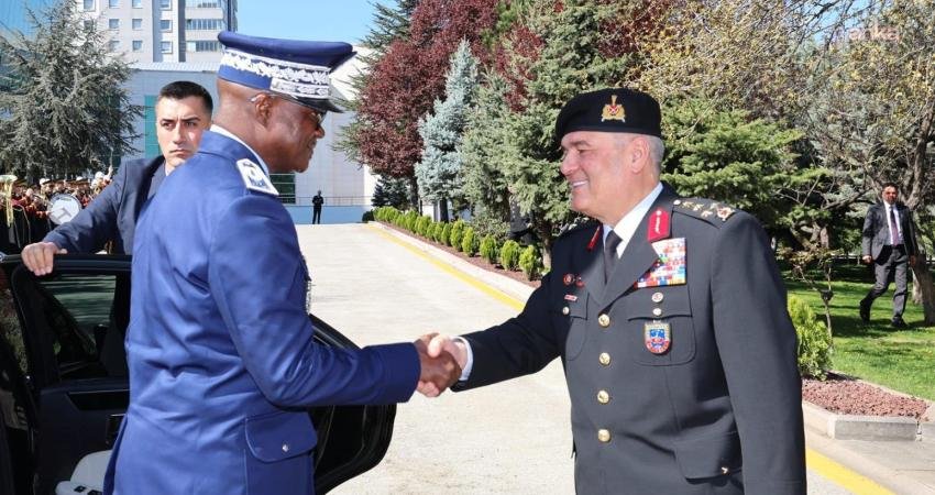 Senegal Milli Jandarma Yüksek Komutanı ve Askeri Adalet Direktörü Tümgeneral