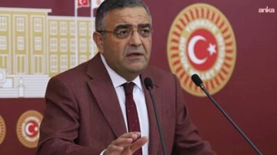 CHP Diyarbakır Milletvekili Sezgin Tanrıkulu, Kültür ve Turizm Bakanı Mehmet Nuri