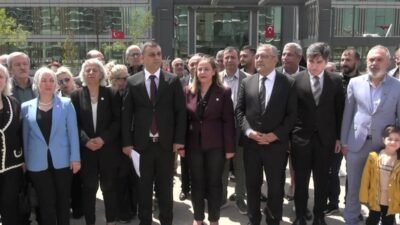 CHP Diyarbakır İl Başkanlığı, İl Milli Eğitim Müdürlüğü önünde açıklama