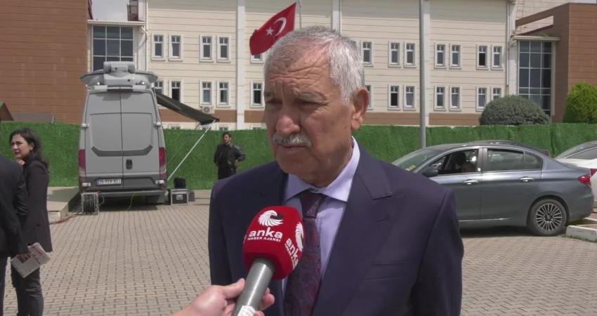 Görevinden uzaklaştırılan Adana Büyükşehir Belediye Başkanı Zeydan Karalar, "Adana’da çok güzel