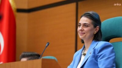 Üsküdar Belediye Başkanı Sinem Dedetaş, Üsküdar Belediyesi’ne yönelik “rüşvet” iddiasıyla