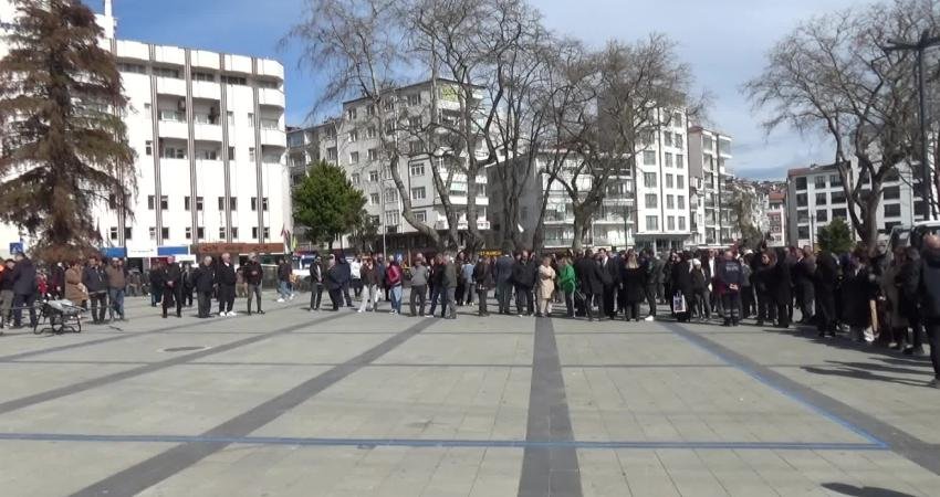 Sinop Belediyesi filosuna 18 araç ekledi: “Tüm belediyenin mülklerinde olduğu gibi bu araçlar da sizin mülkünüz” Sinop Belediye Başkanlığı tarafından belediye hizmetlerinde kullanılmak üzere temin edilen