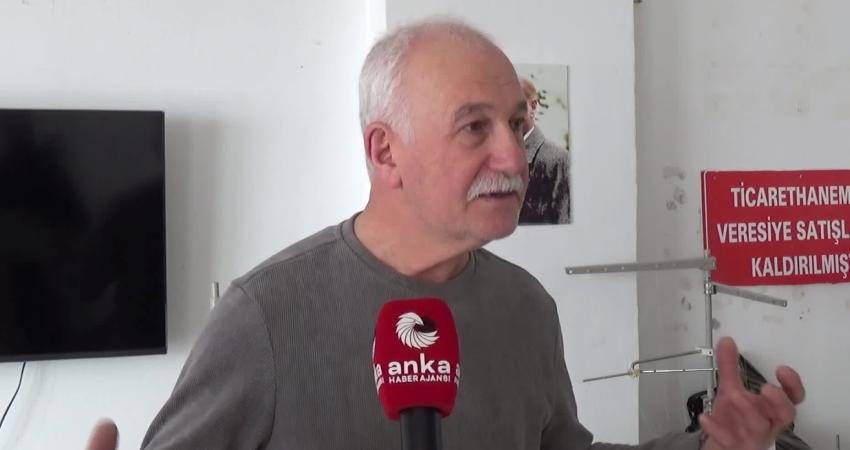 Sinop’un 60 yıllık yorgancısı dükkanını kapattı: “Dükkan kirası çıkartamazsam durmamın anlamı kalmaz” Sinop’ta 60 yıldır yorgancılık yapan Alaaddin Karaahmetoğlu, artan maliyetler nedeniyle