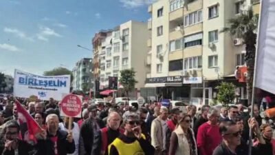 İzmir’in Narlıdere ilçesinde, SOL Parti'nin çağrısıyla düzenlenen “Laik, Demokratik, Bağımsız