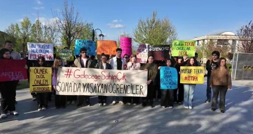 Soma’da öğrenciler, Şanlıurfa ve Kahramanmaraş’ta okullarda yaşanan olaylara tepki göstermek