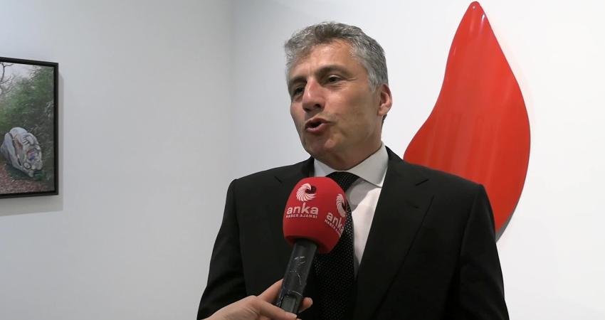 Taksim Sanat’ta “Yüzeyin Derinliği” yolculuğu: 20 sanatçıdan 60 eser sanatseverlerle buluştu İBB Kültür AŞ, kamusal sanat alanı Taksim Sanat’ta "Yüzeyin Derinliğinde"