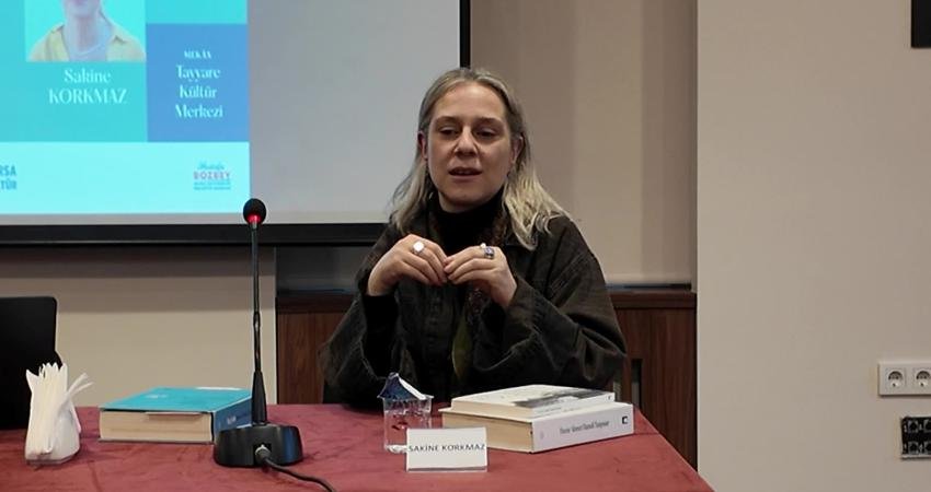 Tanpınar’ın külliyatı, Bursa’da konuşuldu Bursa Büyükşehir Belediyesi'nin "Bursa Tanpınar Yılı" etkinlikleri çerçevesinde düzenlediği söyleşide,