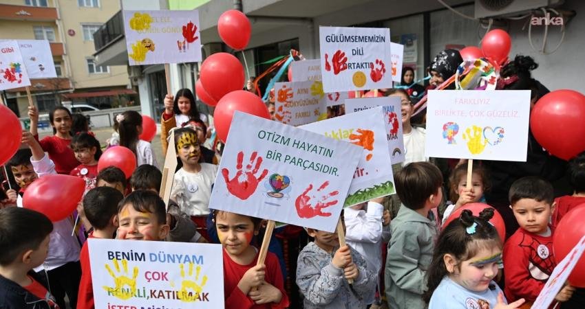 Tekirdağ Büyükşehir Belediyesi, 2 Nisan Dünya Otizm Farkındalık Günü'nde Kapaklı