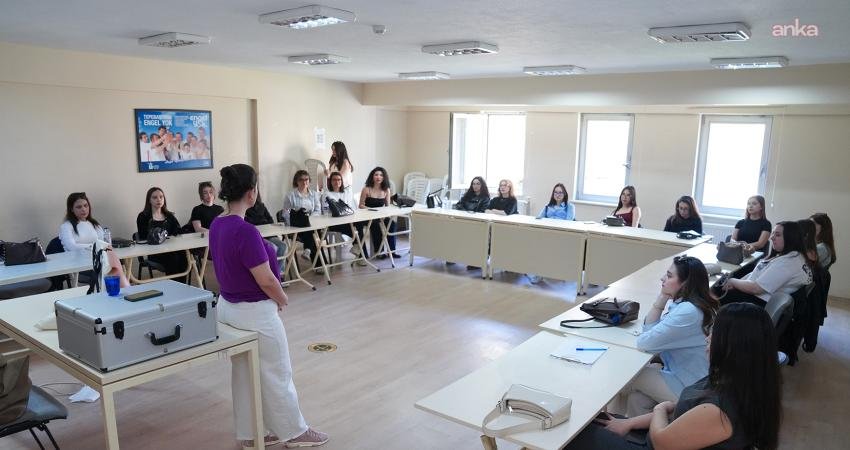 Tepebaşı Belediyesi tarafından 29 Ekim Gençlik Merkezi’nden yararlanan sosyal sorumluluk