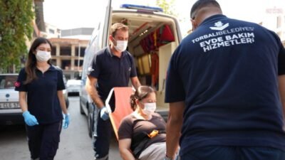 Torbalı Belediyesi, "Evde Temizlik" hizmeti başlatarak ihtiyaç sahibi 65 yaş