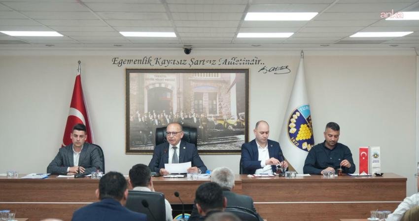 Turgutlu Belediye Başkanı Akın: “Tahmini bütçemizi yüzde 85 oranında tutturduk” Turgutlu Belediye Başkanı Çetin Akın, nisan ayı meclis toplantısında 2025