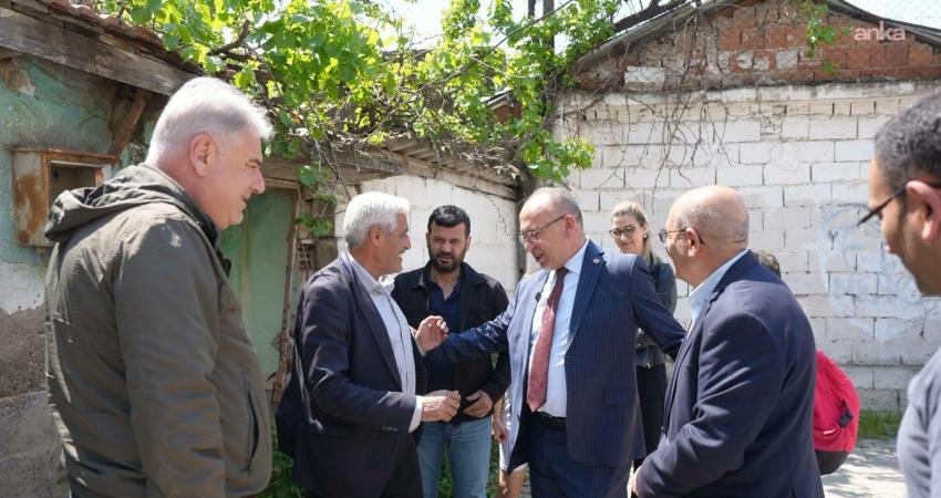 Turgutlu Belediyesi, ilçede tek başına zorlu şartlarda yaşayan ihtiyaç sahibi