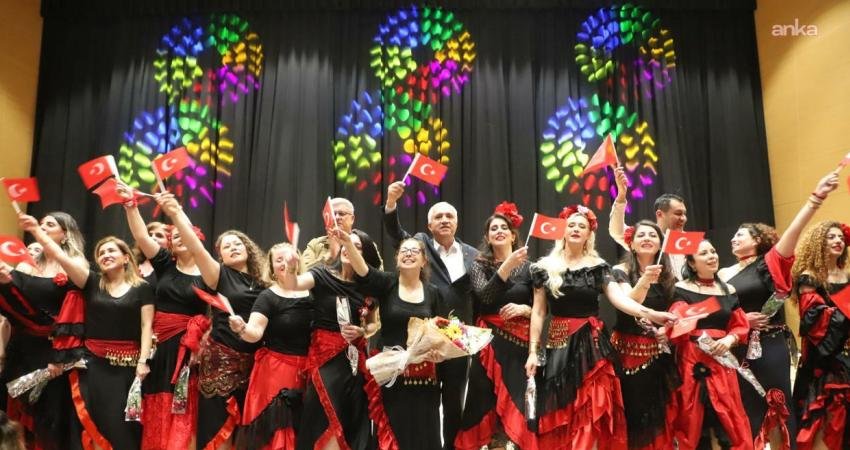 Turgutlu’da Nisan ayı, kültür sanat etkinlikleriyle karşılandı Turgutlu Belediyesi'nin düzenlediği iki özel etkinlik ile ilçede Nisan ayı,