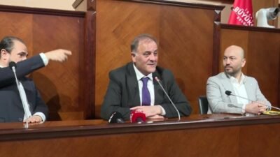 Türkiye-Romanya maçında performanslarıyla tribünleri coşturan İBB Mehteran Takımı’nı ağırlayan İstanbul