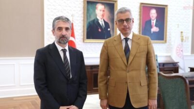 TÜSİAD Yönetim Kurulu Başkanı Ozan Diren, Sağlık Bakanı Kemal Memişoğlu’nu,