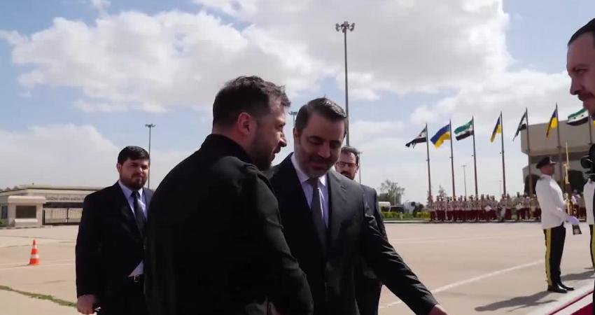Ukrayna Cumhurbaşkanı Zelensky, Şam’a gittiğini bildirdi Ukrayna Cumhurbaşkanı Volodimir Zelensky, sosyal medya hesabından yaptığı paylaşımda, Suriye’nin