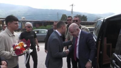 Zafer Partisi Genel Başkanı Ümit Özdağ, İzmir’in Beydağ ilçesinde partisinin