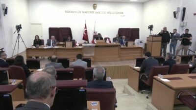 Uşak Belediye Başkanı Özkan Yalım’ın tutuklanarak görevden uzaklaştırılmasının ardından Uşak