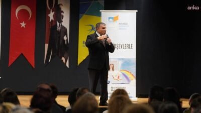 Beylikdüzü Belediyesi’nin ev sahipliğinde düzenlenen “Küçük Kalplerde Büyük Değerler” başlıklı