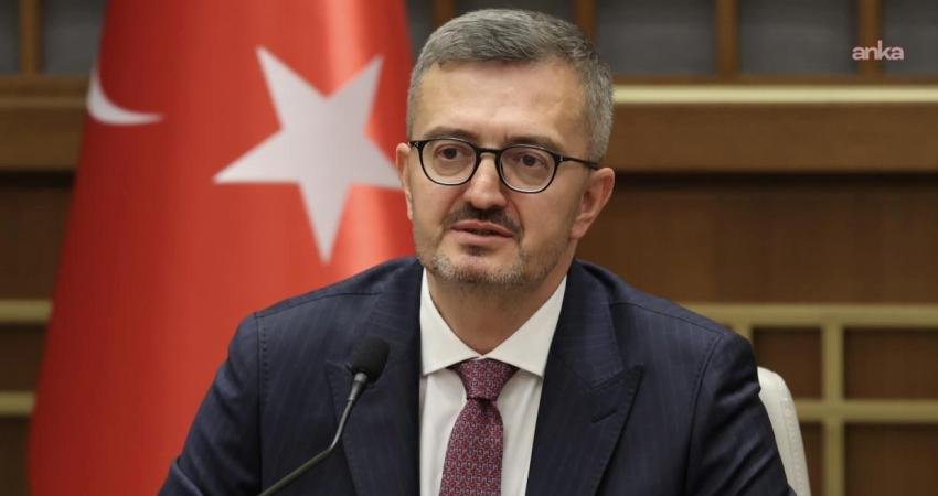 Burhanettin Duran: “Saha tarama çalışmaları sürdürülmekte, şu ana kadar herhangi bir olumsuzluk tespit edilmemiştir” Cumhurbaşkanlığı İletişim Başkanı Burhanettin Duran, Van'da merkez üssü Tuşba ilçesi olan