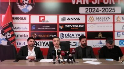 Vanspor Kulübü Başkanı Erol Temel, "Vanspor'u şimdiden devretmeye hazırım. İçimizden daha