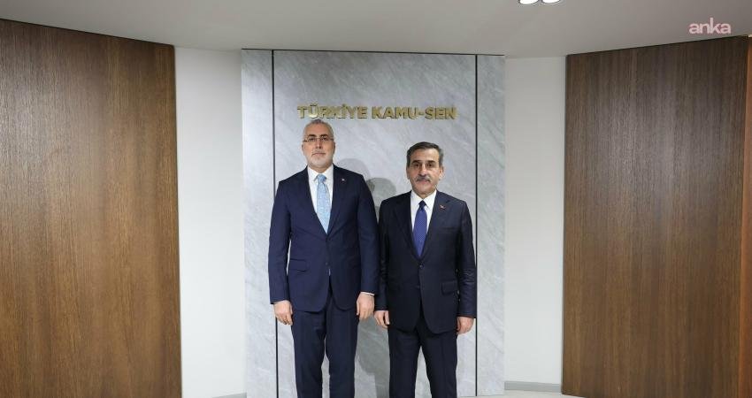 Vedat Işıkhan, Türkiye Kamu-Sen yönetimiyle biraraya geldi Çalışma ve Sosyal Güvenlik Bakanı Vedat Işıkhan, Türkiye Kamu-Sen Konfederasyonu