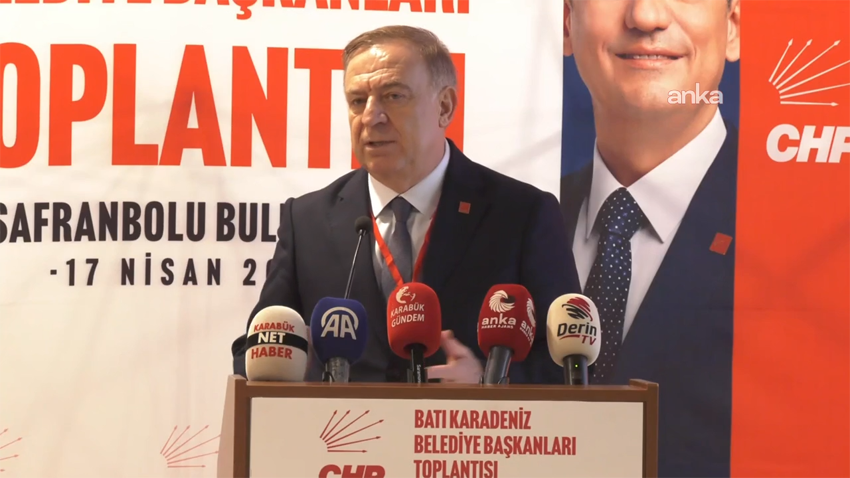 CHP Genel Başkan Yardımcısı Gökan Zeybek, partisinin Batı Karadeniz Belediye