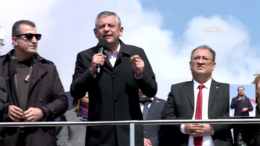 Özgür Özel “ara seçim” talebini yineledi: “Emekliler için çalışanlar için ara zam; demokrasi için ara seçim şarttır” CHP Genel Başkanı Özgür Özel, "Eğer Tayyip Erdoğan kendine güveniyorsan