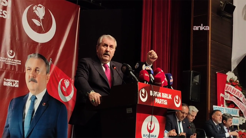 Büyük Birlik Partisi Genel Başkanı Mustafa Destici, "Bu ülkenin kimliğini,