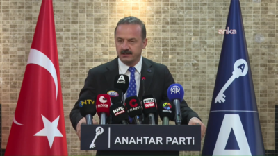 Anahtar Parti Genel Başkanı Yavuz Ağıralioğlu, tutuklanan ve görevden uzaklaştırılan