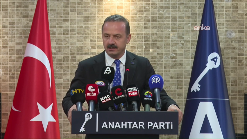 Anahtar Parti Genel Başkanı Yavuz Ağıralioğlu, tutuklanan ve görevden uzaklaştırılan