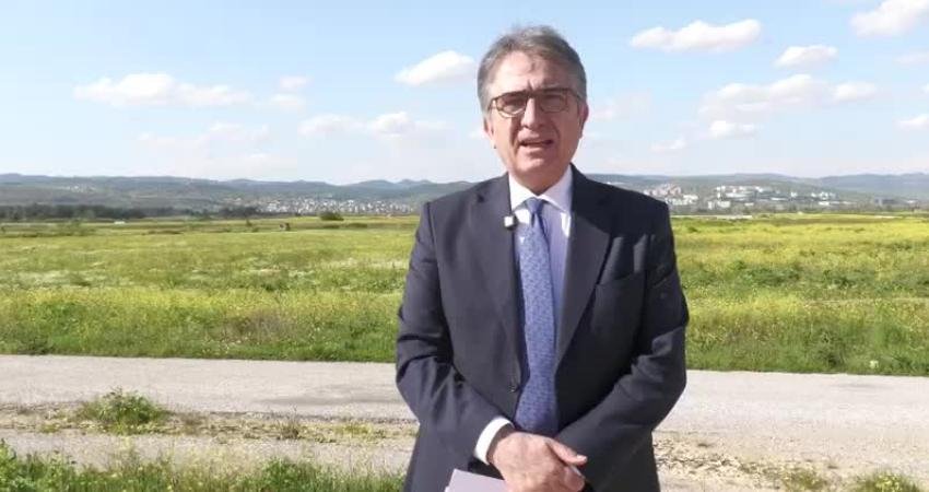 Yalçın Karatepe’den BYD’ye Manisa’da üretim çağrısı: “Siz bugün yatırıma başlarsanız, üretime geçtiğiniz zaman CHP iktidarı olacak” CHP Sanayi ve Teknoloji Politika Kurulu Başkanı Yalçın Karatepe, "Ben