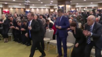 Anahtar Parti Genel Başkanı Yavuz Ağıralioğlu, tutuklanan ve görevden uzaklaştırılan