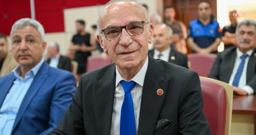 Adana Yüreğir Belediye Başkanı Ali Demirçalı’nın görevden uzaklaştırılmasının ardından yapılan