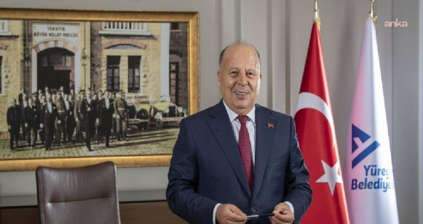 Adana 10. Ağır Ceza Mahkemesi, rüşvet verdiği iddiasıyla tutuksuz yargılandığı