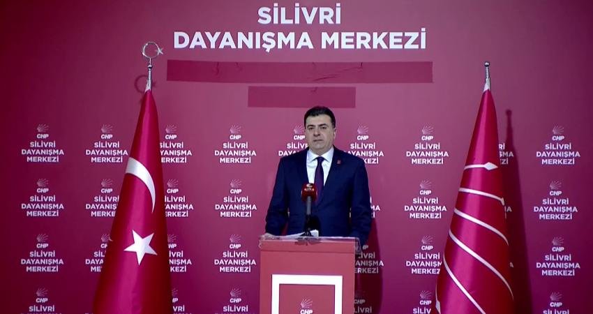 Zeynel Emre: “İçişleri Bakanı ‘Bu bir IŞİD saldırısı’ diyemiyor” CHP Sözcüsü Zeynel Emre, "Silivri Cezaevi'nde arkadaşlarımız tutuklu ve atadan